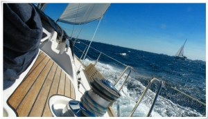 Jak się żegluje pod wiatr?